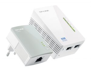 TP-LINK TL-WPA4220KIT Wifi AV600 powerline kit with AC power