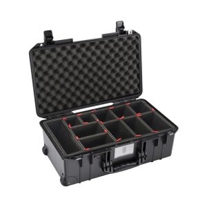 Pelican 1535 Case w/TrekPak Divider Black
